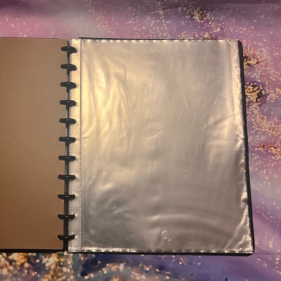 M by Staples Discbound Leather Notebook Bundle - Picture 5 of 7